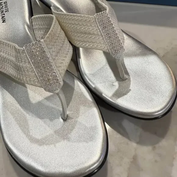 White Mountain Wedge Thong Platform Sandals Women's 8M White Rhinestone Accent - Picture 5 of 9